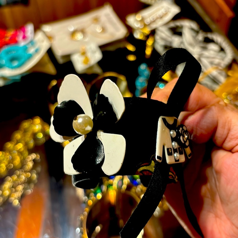 Ladies boutique cuff bracelet